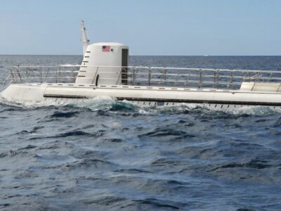 submarine-day1-scaled